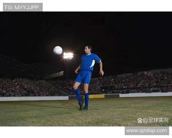 C罗足球明星入场瞬间的精彩瞬间与激情时刻回顾