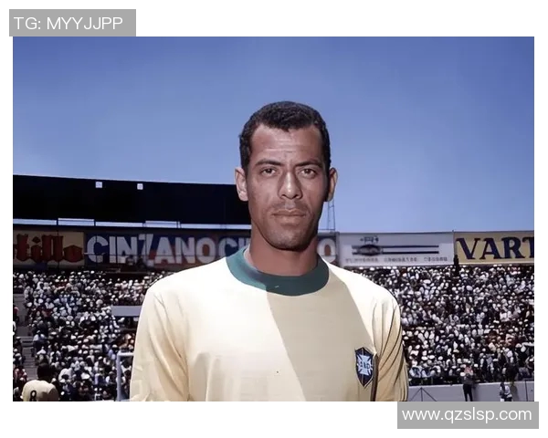 七号球衣足球明星的传奇故事与辉煌成就揭秘