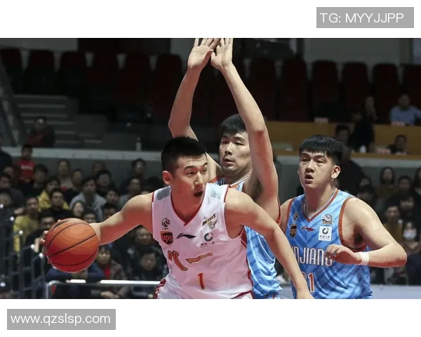 上海篮球队区域防守解析：战术深度与执行力的完美结合